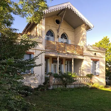 Bed & Breakfast Lea 2*